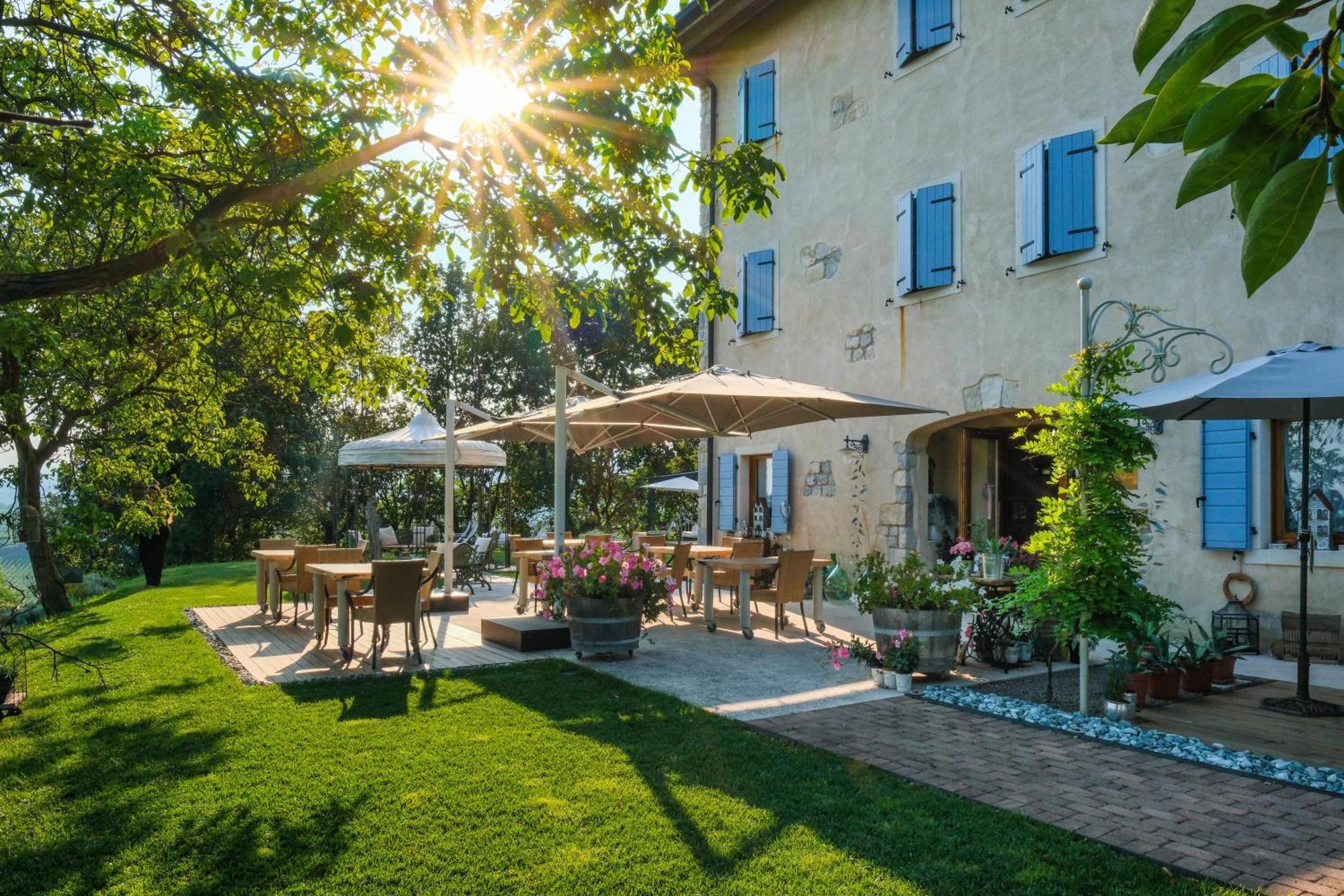 Alice Relais Nelle Vigne Bed & Breakfast Vittorio Veneto Exterior photo